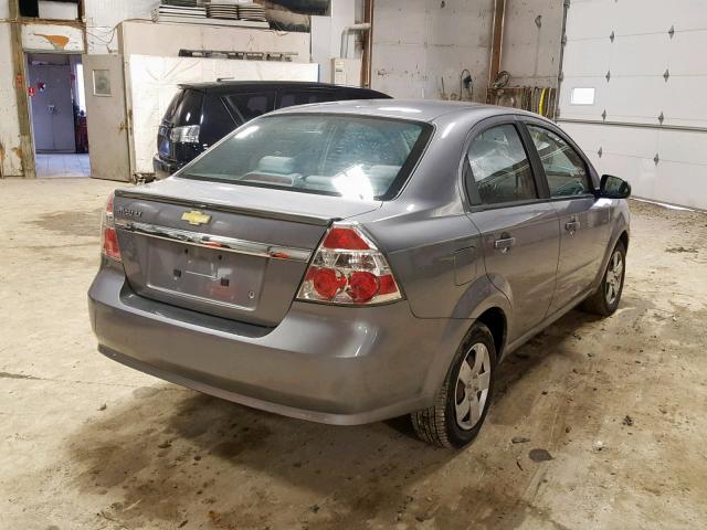 KL1TD5DE0AB046980 - 2010 CHEVROLET AVEO LS GRAY photo 4