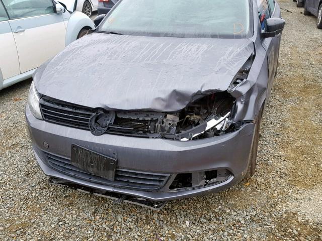 3VW2K7AJ6DM270837 - 2013 VOLKSWAGEN JETTA BASE GRAY photo 9
