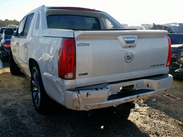 3GYT4NEFXBG182178 - 2011 CADILLAC ESCALADE E WHITE photo 3