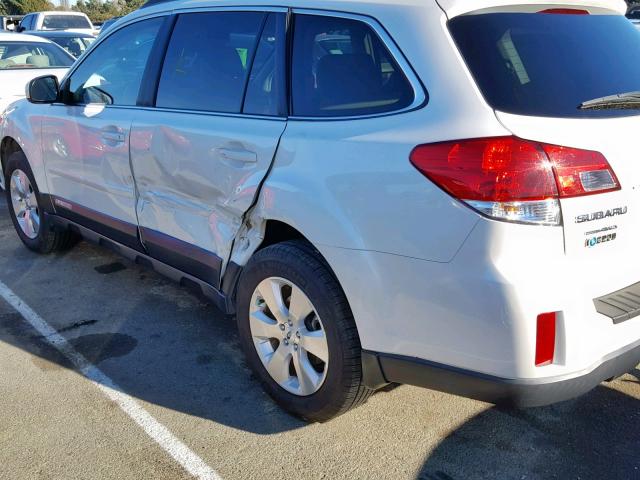 4S4BRDKC0C2300266 - 2012 SUBARU OUTBACK 3. WHITE photo 9