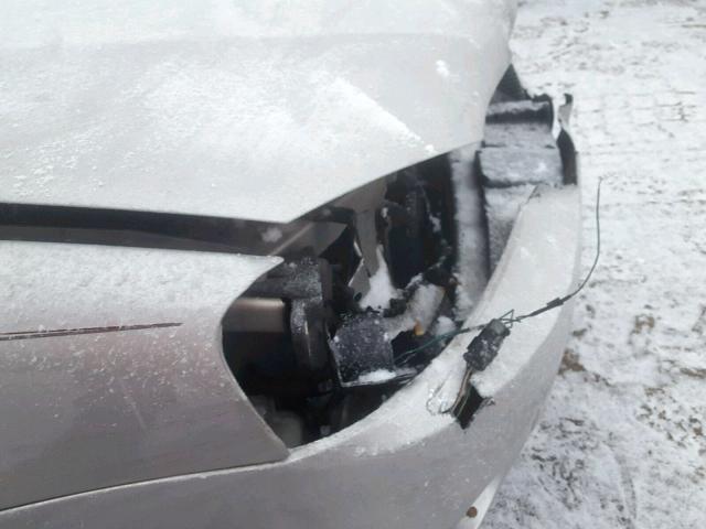 2G2WP582361310444 - 2006 PONTIAC GRAND PRIX SILVER photo 9