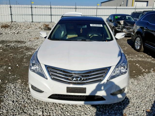 KMHFH4JG2CA124951 - 2012 HYUNDAI AZERA GLS WHITE photo 9