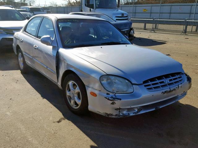 KMHWF25S6YA295542 - 2000 HYUNDAI SONATA GL SILVER photo 1