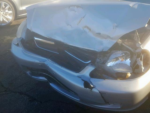 2HGEJ6619YH517358 - 2000 HONDA CIVIC BASE SILVER photo 9