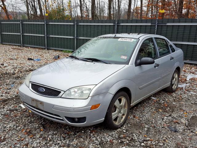 1FAHP34N47W364604 - 2007 FORD FOCUS ZX4 GRAY photo 2