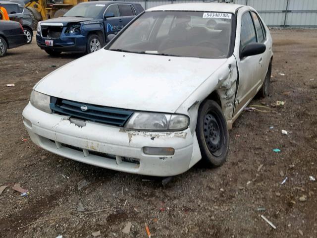 1N4BU31FXPC230807 - 1993 NISSAN ALTIMA XE WHITE photo 2