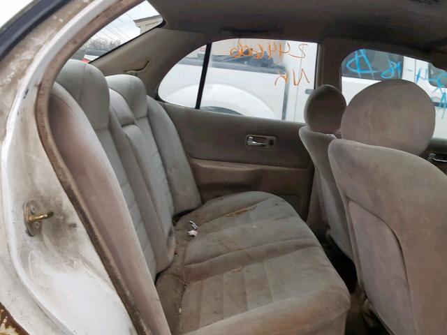 1N4BU31FXPC230807 - 1993 NISSAN ALTIMA XE WHITE photo 6