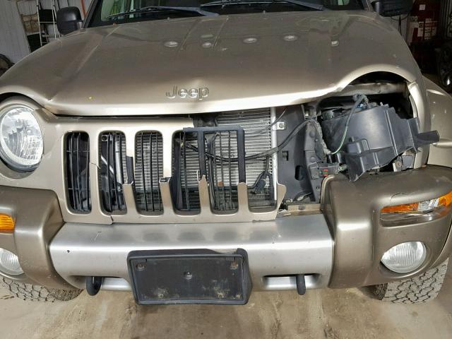 1J4GL38K74W176599 - 2004 JEEP LIBERTY RE GOLD photo 9