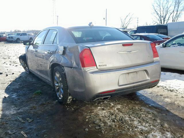 2C3CCAKGXHH565582 - 2017 CHRYSLER 300C SILVER photo 3