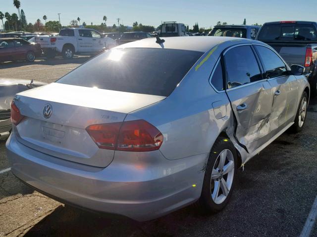 1VWBT7A35FC061589 - 2015 VOLKSWAGEN PASSAT SE SILVER photo 4