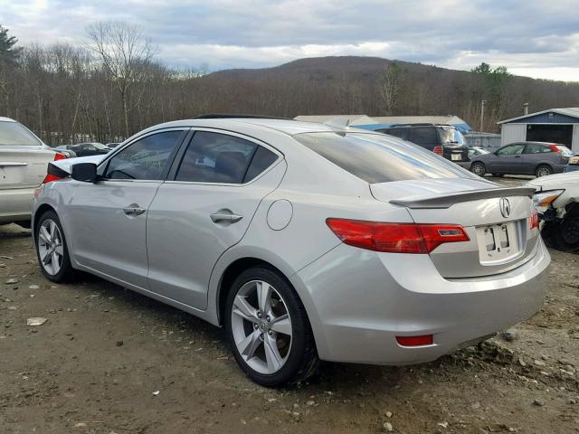 19VDE2E54DE000298 - 2013 ACURA ILX 24 PRE SILVER photo 3