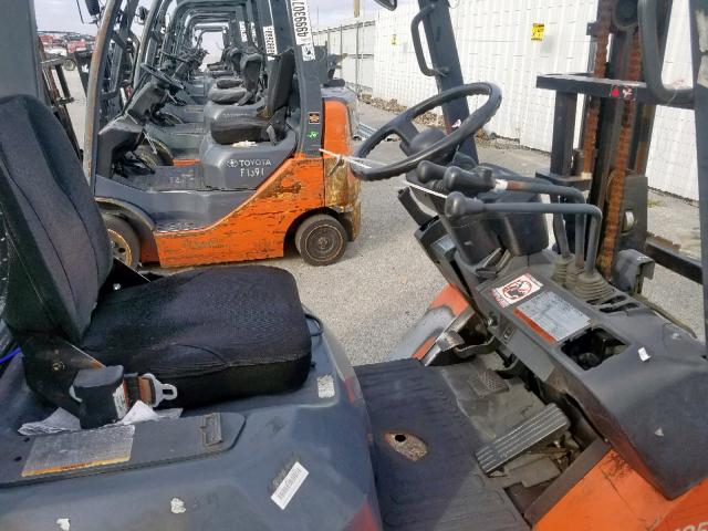 98347 - 2007 TOYOTA FORKLIFT ORANGE photo 5