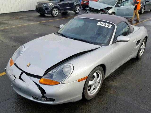 WP0CA2985XU630694 - 1999 PORSCHE BOXSTER SILVER photo 2