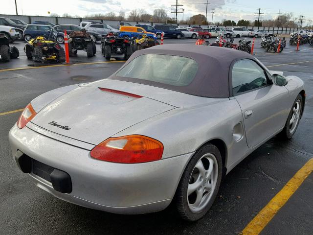 WP0CA2985XU630694 - 1999 PORSCHE BOXSTER SILVER photo 4