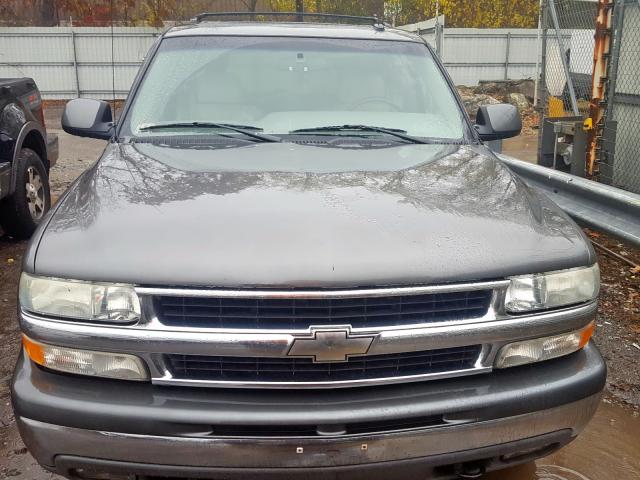 3GNFK16Z72G329896 - 2002 CHEVROLET SUBURBAN K GRAY photo 9