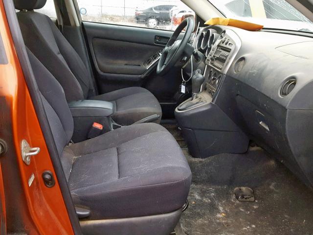 5Y2SL63885Z431953 - 2005 PONTIAC VIBE ORANGE photo 5