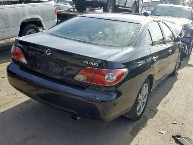 JTHBF30GX25034909 - 2002 LEXUS ES 300 BLACK photo 4