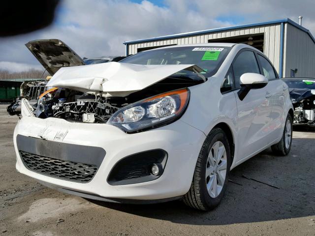 KNADN5A31D6157027 - 2013 KIA RIO EX WHITE photo 2