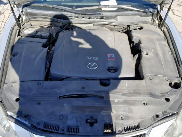 JTHCK262262002243 - 2006 LEXUS IS 250 SILVER photo 7