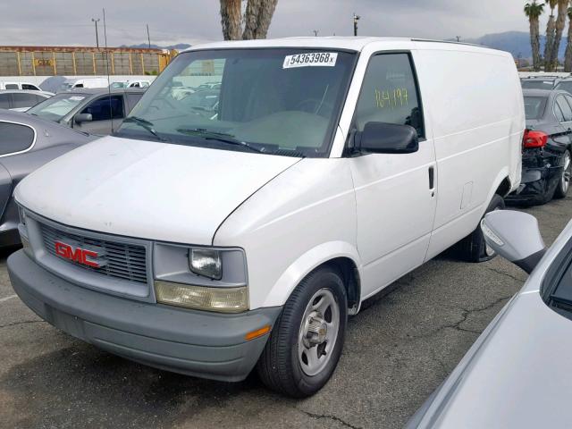 1GCDM19XX3B120926 - 2003 CHEVROLET ASTRO WHITE photo 2