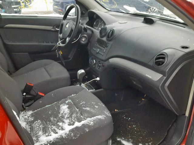 KL1TD56E29B351681 - 2009 CHEVROLET AVEO LS RED photo 5