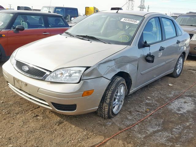 1FAFP34N07W254317 - 2007 FORD FOCUS ZX4 GOLD photo 2