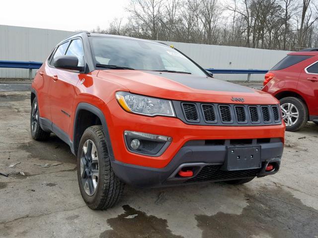 3C4NJDDB2JT131067 - 2018 JEEP COMPASS TR ORANGE photo 1