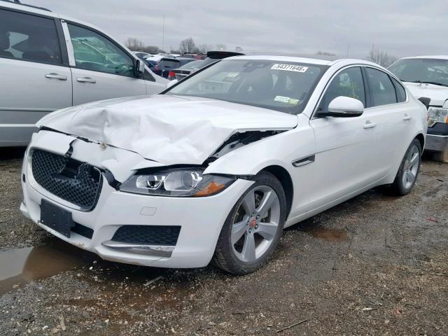 SAJBS4FX9JCY71110 - 2018 JAGUAR XF BASE WHITE photo 2