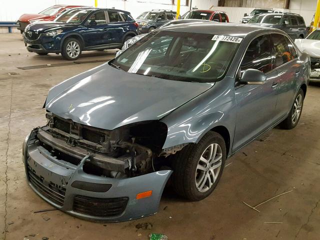 3VWRF71K56M680446 - 2006 VOLKSWAGEN JETTA 2.5 GRAY photo 2