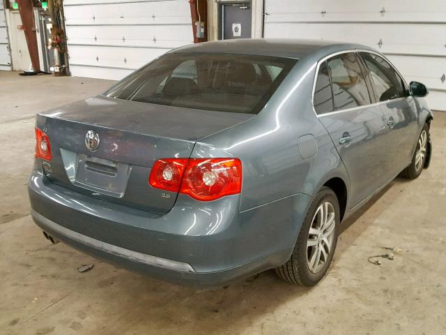 3VWRF71K56M680446 - 2006 VOLKSWAGEN JETTA 2.5 GRAY photo 4