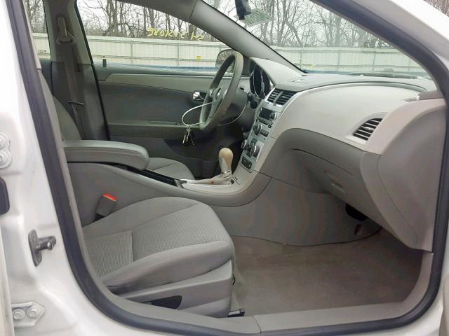 1G1ZB5EB0A4144904 - 2010 CHEVROLET MALIBU LS 白色 照片 5