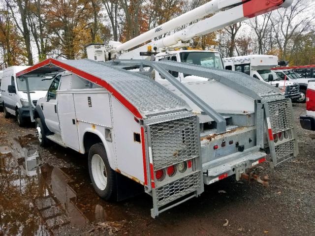 1FDAF56R88ED97070 - 2008 FORD F550 SUPER WHITE photo 3