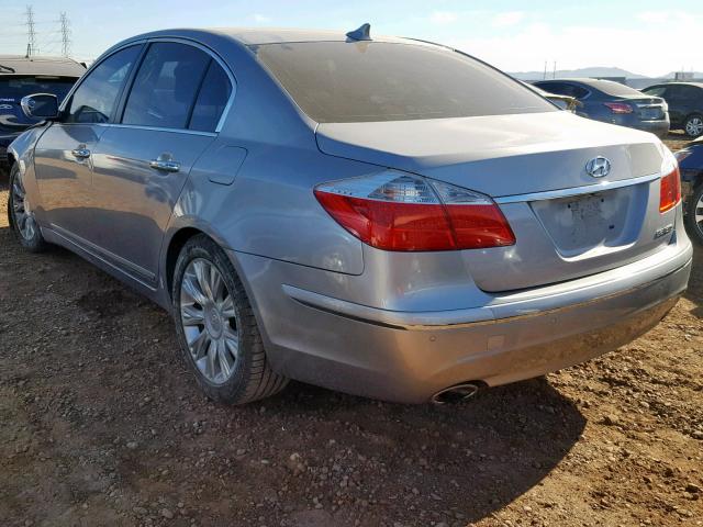 KMHGC46E49U043578 - 2009 HYUNDAI GENESIS 3. SILVER photo 3