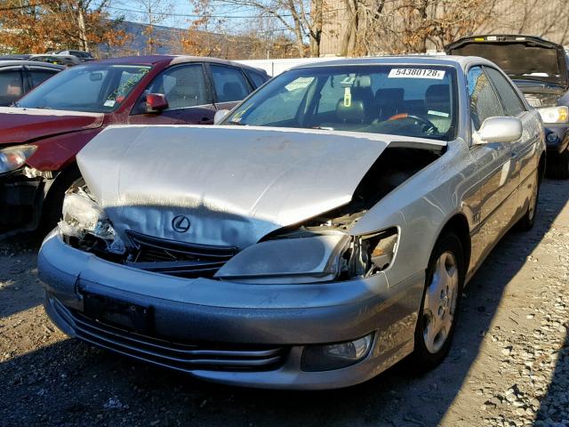 JT8BF28G0Y5103307 - 2000 LEXUS ES 300 BEIGE photo 2