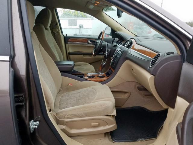 5GAKRBED4CJ357798 - 2012 BUICK ENCLAVE BROWN photo 5