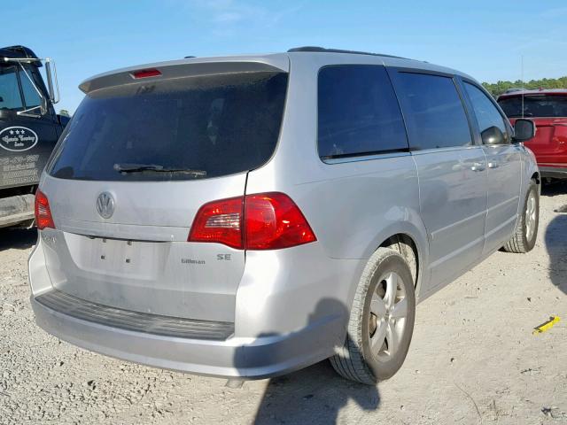 2V4RW3DG1BR691214 - 2011 VOLKSWAGEN ROUTAN SE SILVER photo 4