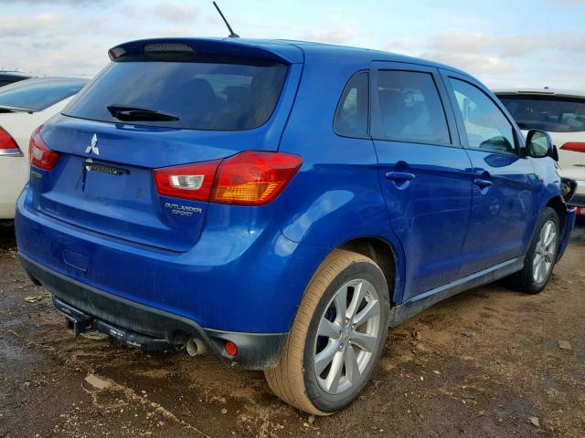 4A4AP3AU6FE014296 - 2015 MITSUBISHI OUTLANDER BLUE photo 4