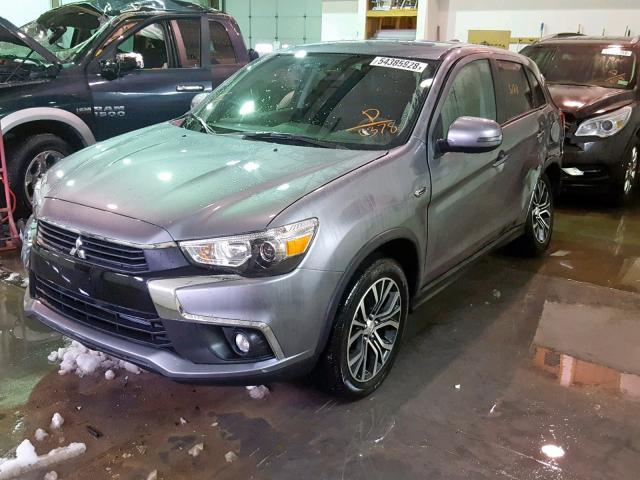 JA4AR3AW1HZ070378 - 2017 MITSUBISHI OUTLANDER GRAY photo 2