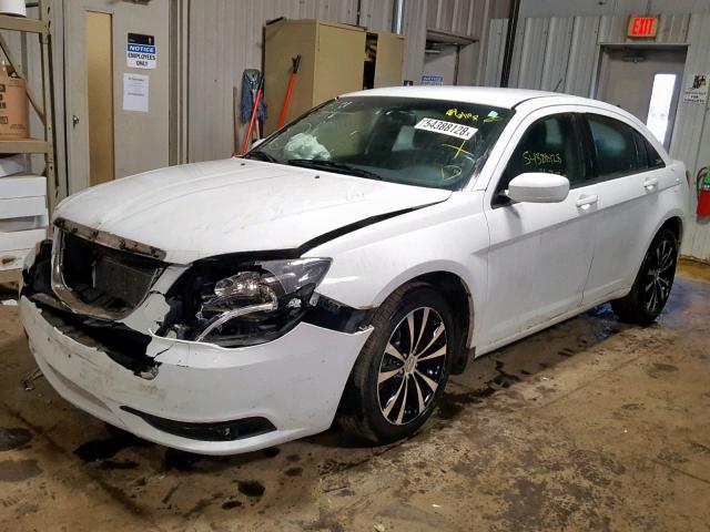 1C3BC8FG9BN567577 - 2011 CHRYSLER 200 S WHITE photo 2