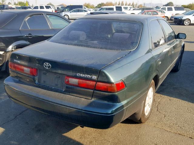 4T1BG22K7XU882832 - 1999 TOYOTA CAMRY CE GREEN photo 4