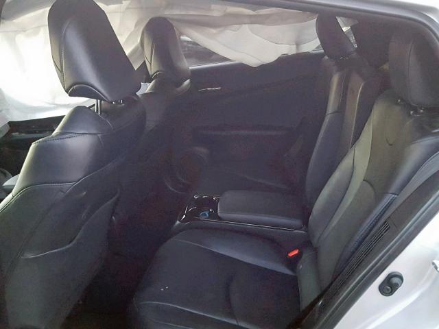 JTDKARFP1J3076521 - 2018 TOYOTA PRIUS PRIM ვერცხლისფერი ფოტო 6