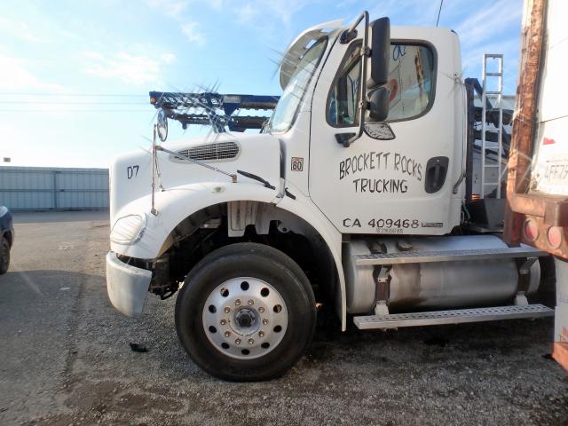 1FUBC5DE78HZ08731 - 2008 FREIGHTLINER M2 112 MED WHITE photo 9