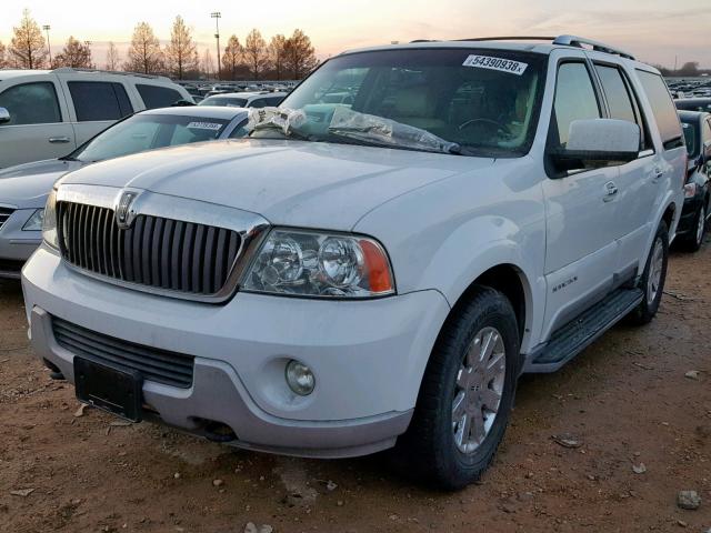5LMFU28R93LJ26687 - 2003 LINCOLN NAVIGATOR 白色 照片 2