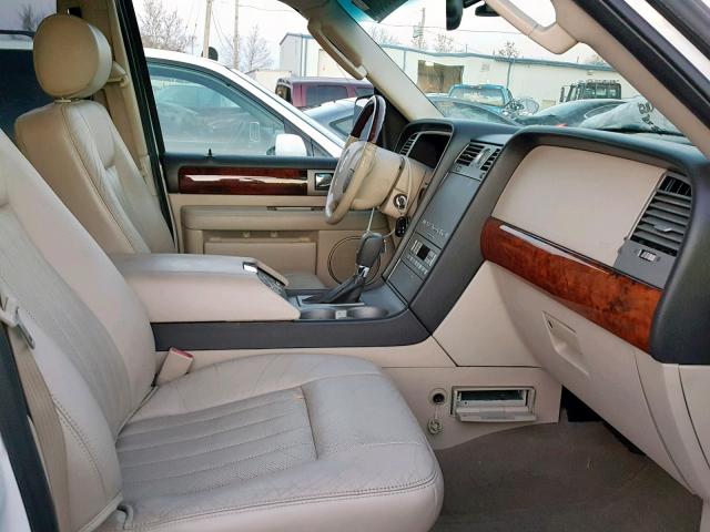 5LMFU28R93LJ26687 - 2003 LINCOLN NAVIGATOR 白色 照片 5