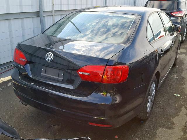 3VW2K7AJ7EM394617 - 2014 VOLKSWAGEN JETTA BASE Սև լուսանկար 4