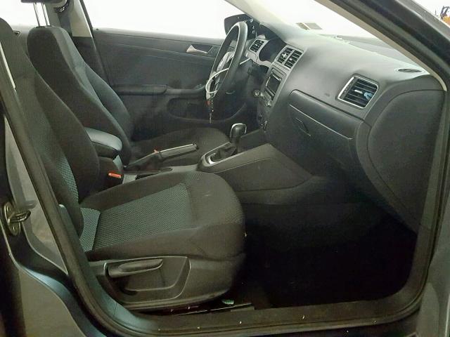 3VW2K7AJ3EM351179 - 2014 VOLKSWAGEN JETTA BASE Մոխրագույն լուսանկար 5