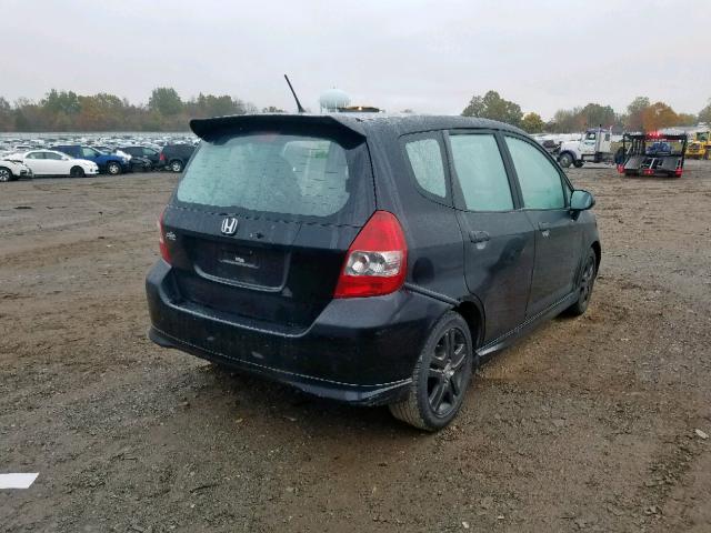 JHMGD38698S014071 - 2008 HONDA FIT SPORT BLACK photo 4