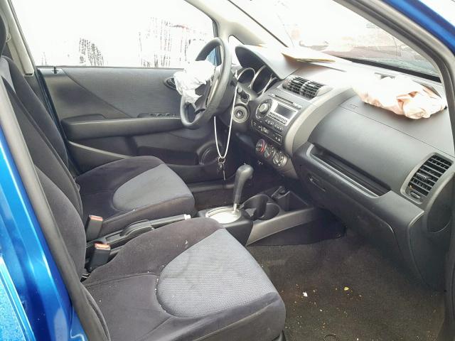 JHMGD38438S025159 - 2008 HONDA FIT BLUE photo 5