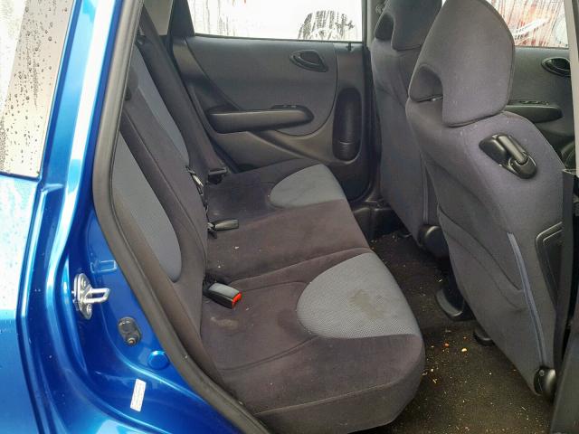 JHMGD38438S025159 - 2008 HONDA FIT BLUE photo 6