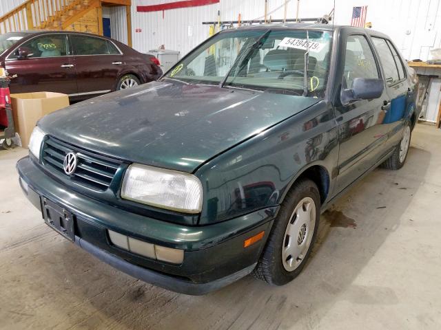 3VWRA81H7WM111557 - 1998 VOLKSWAGEN JETTA GL GREEN photo 2